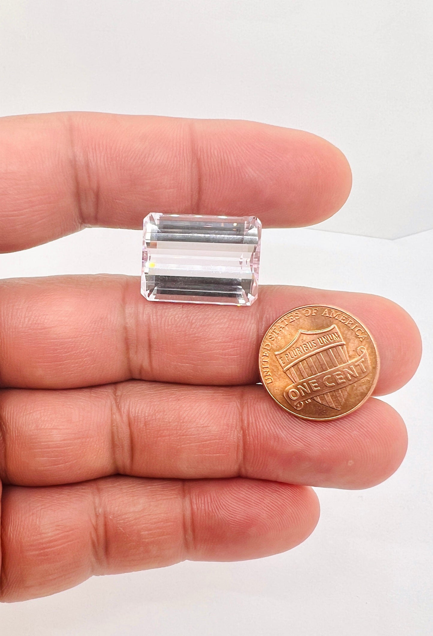 20.10-15.30 mm Good Emerald Kunzite