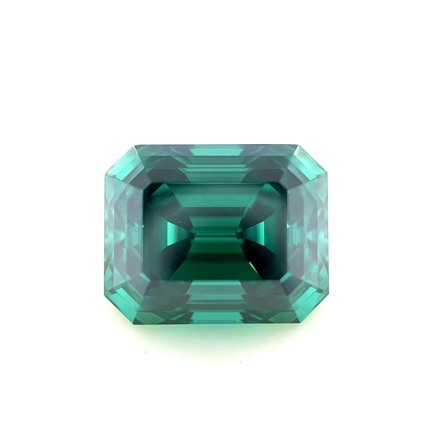 10.0x8.0 Emerald Green Moissanite
