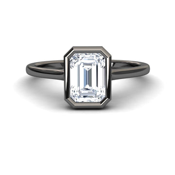 White Diamond Bezel-Set Solitaire Engagement Ring - Lixue