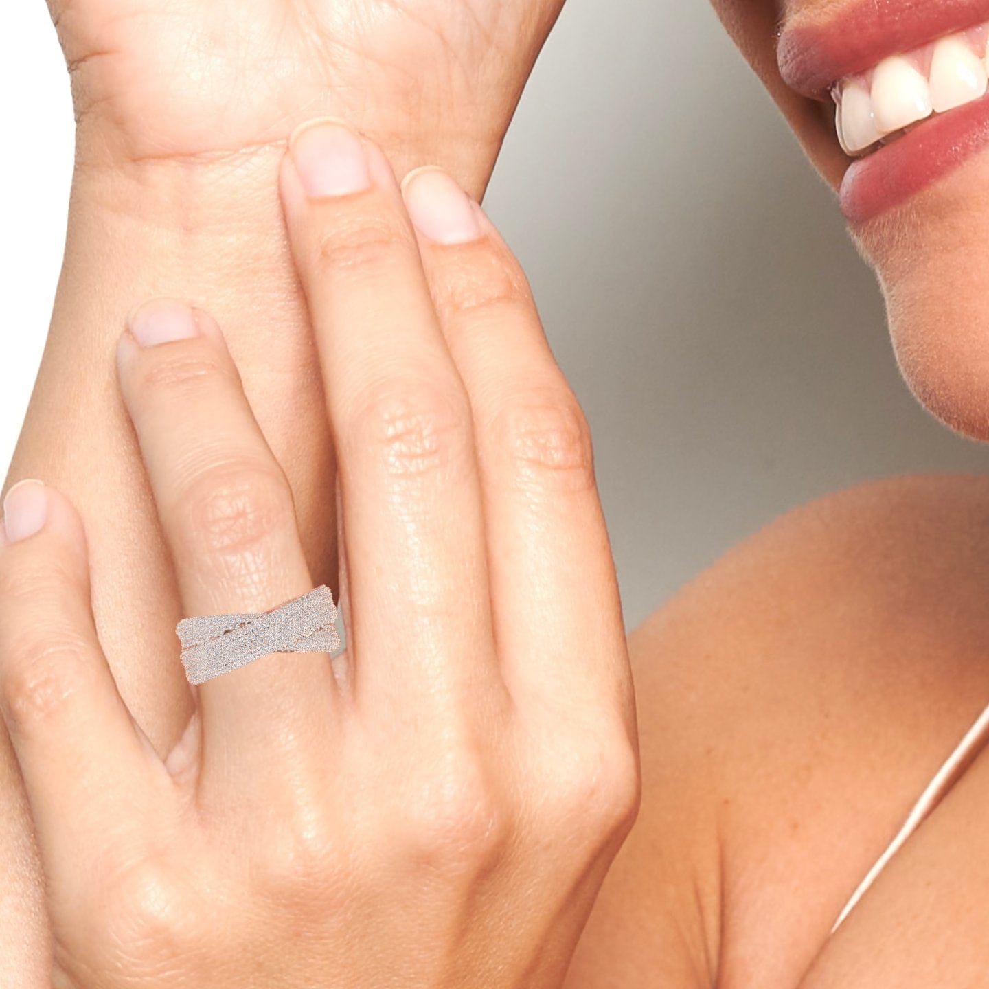 White Diamond Pave Crossover Statement Ring - Noor