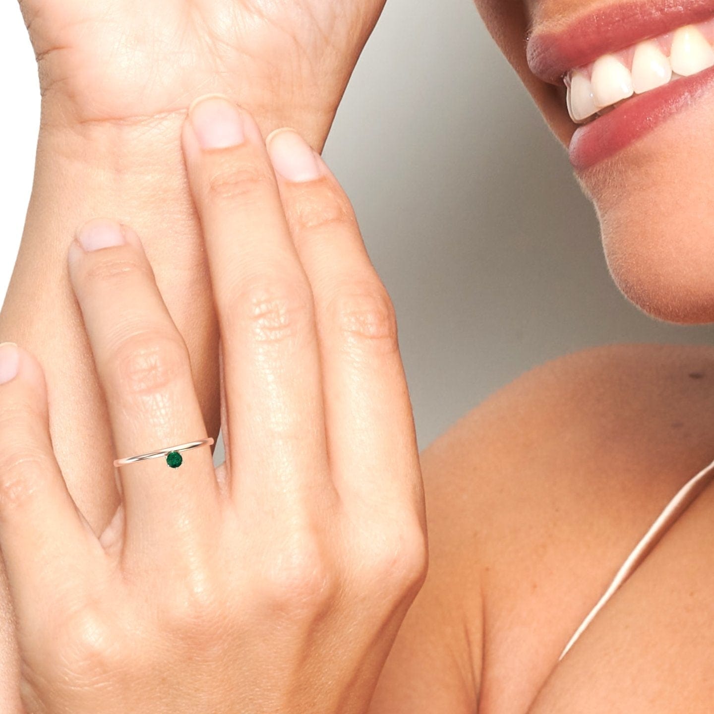 Emerald Solitaire Petite Ring - Faria