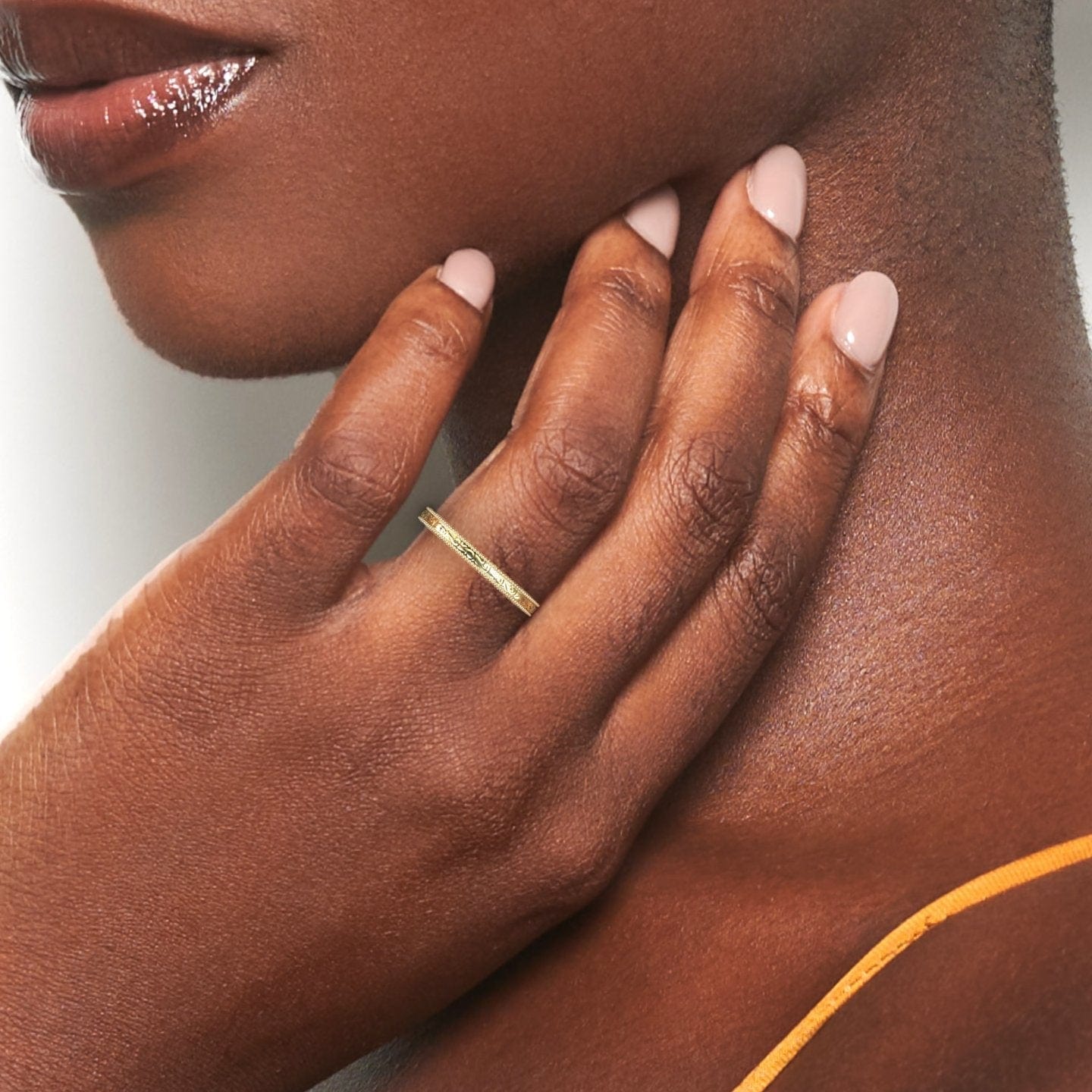 Vintage-Inspired Engraved Milgrain Wedding Band - Qianru