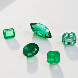 Colors of Emerald and Its Origins