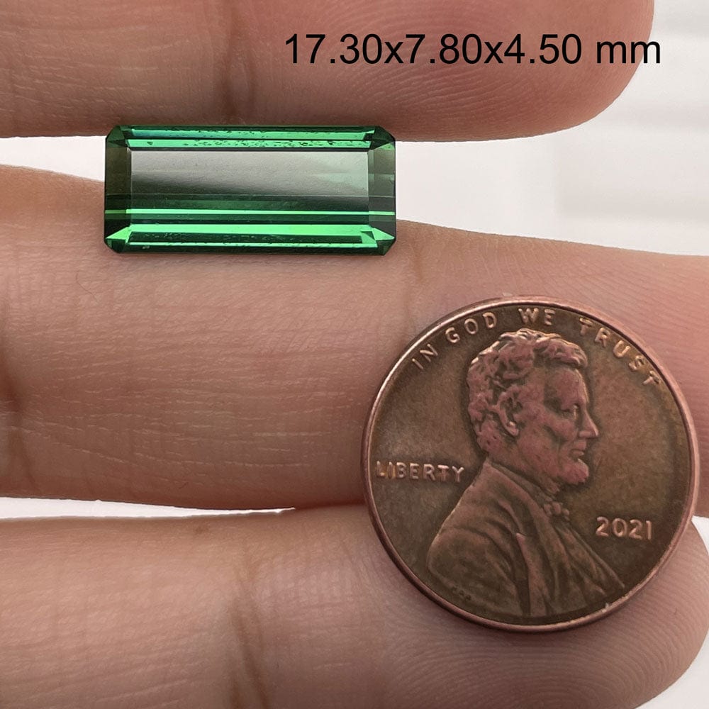 17.3x7.8 Emerald Green Tourmaline