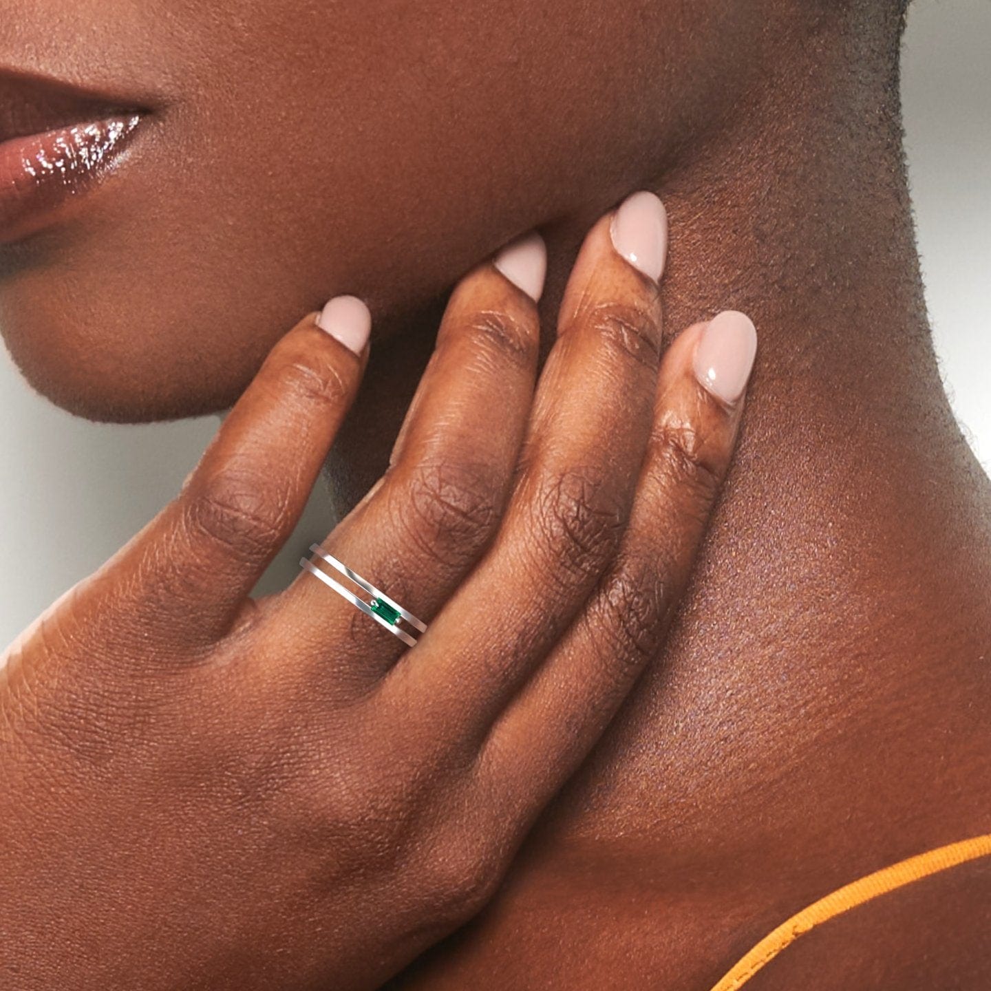 Emerald Minimalist Double Band Ring - Alia