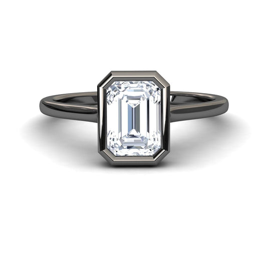 White Diamond Bezel-Set Solitaire Engagement Ring - Lixue