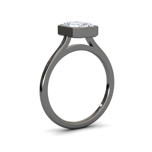 White Diamond Bezel-Set Solitaire Engagement Ring - Lixue