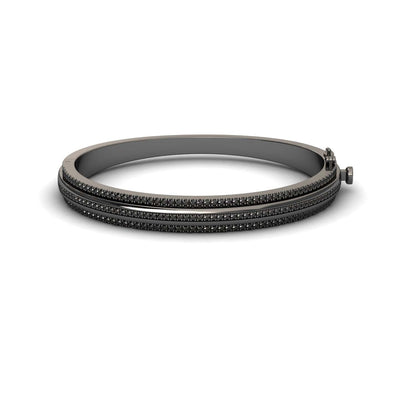 Bold Black Bangle: Unconventional Elegance