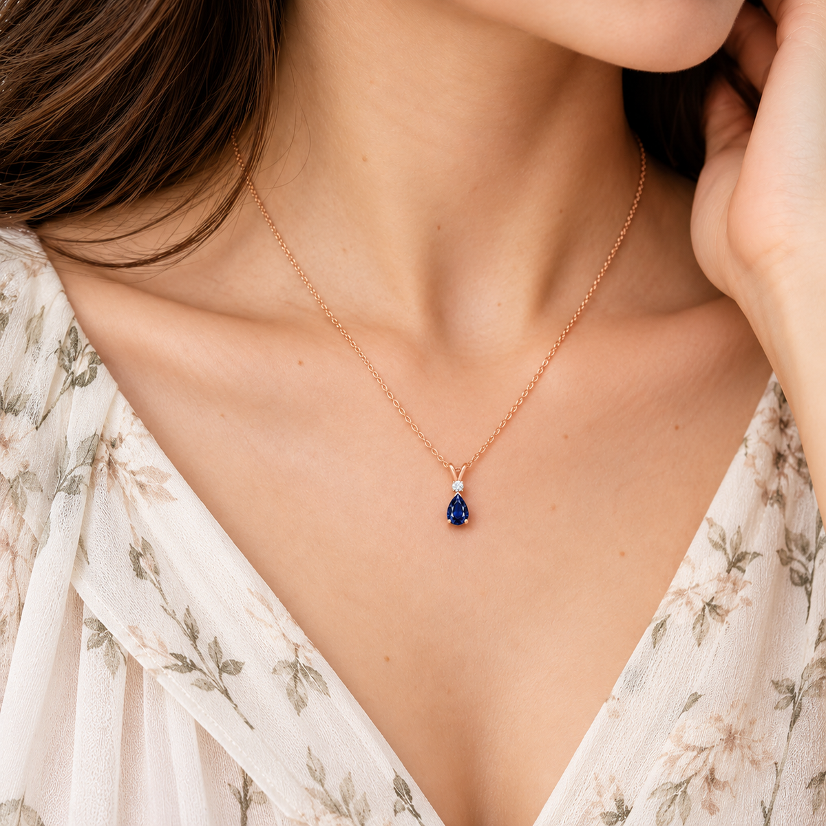 Blue Sapphire Exeptional & Diamond Teardrop V-Bale Necklace - Avery