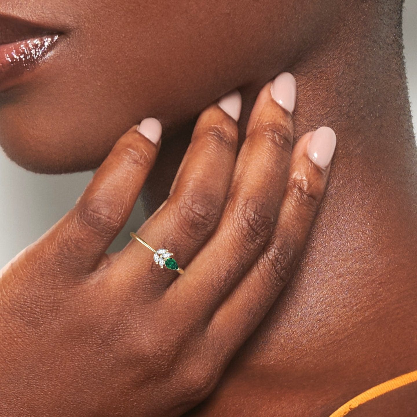 0.21-carat Emerald & Diamond Fancy Ring in 14K Yellow gold, julia style, hand view